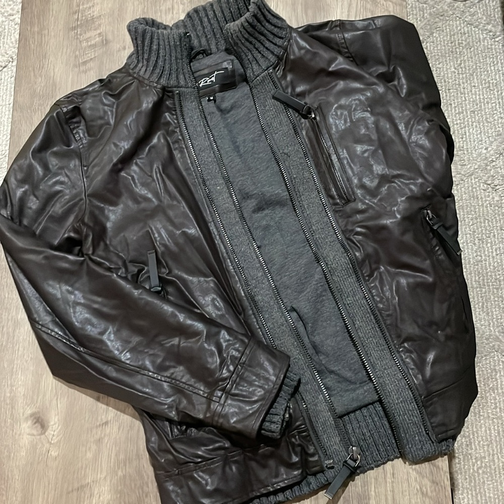 Men Medium Black Rivet Like New Pleather Fake Leather Brown Grey Jacket GIII